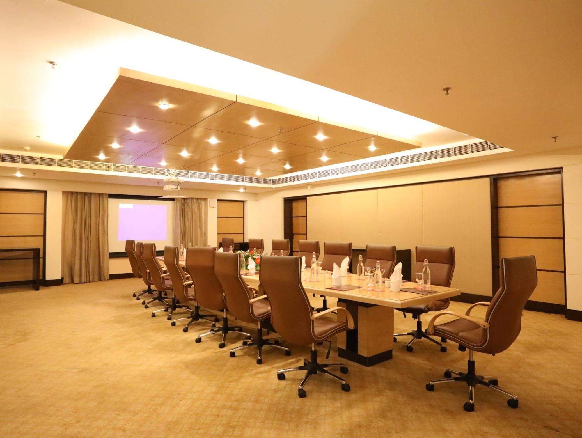 Hotel Welcomhotel By Itc Hotels, Alkapuri,