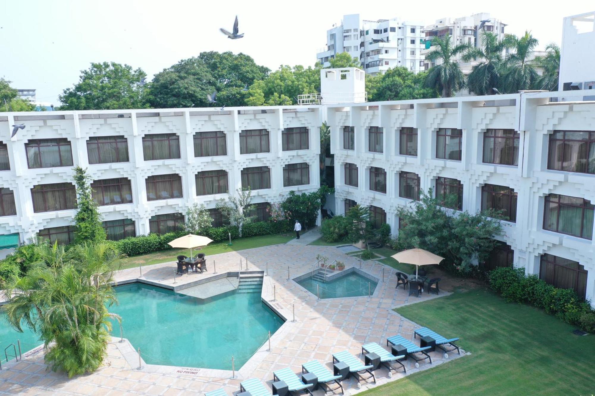 Hotel Welcomhotel By Itc Hotels, Alkapuri, Vadodara